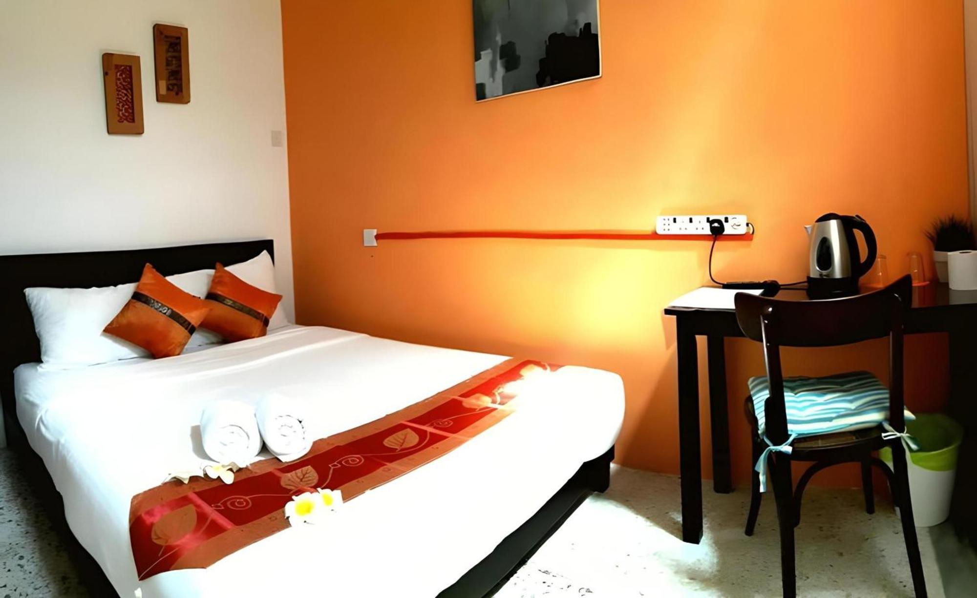 Oyo 91068 Elephant House Boutique Hotel George Town Exteriör bild